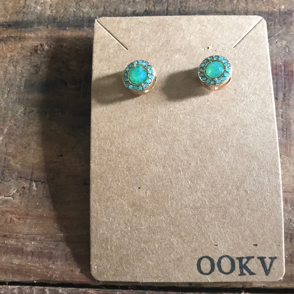 Turquoise Studs - Picture 2 of 3